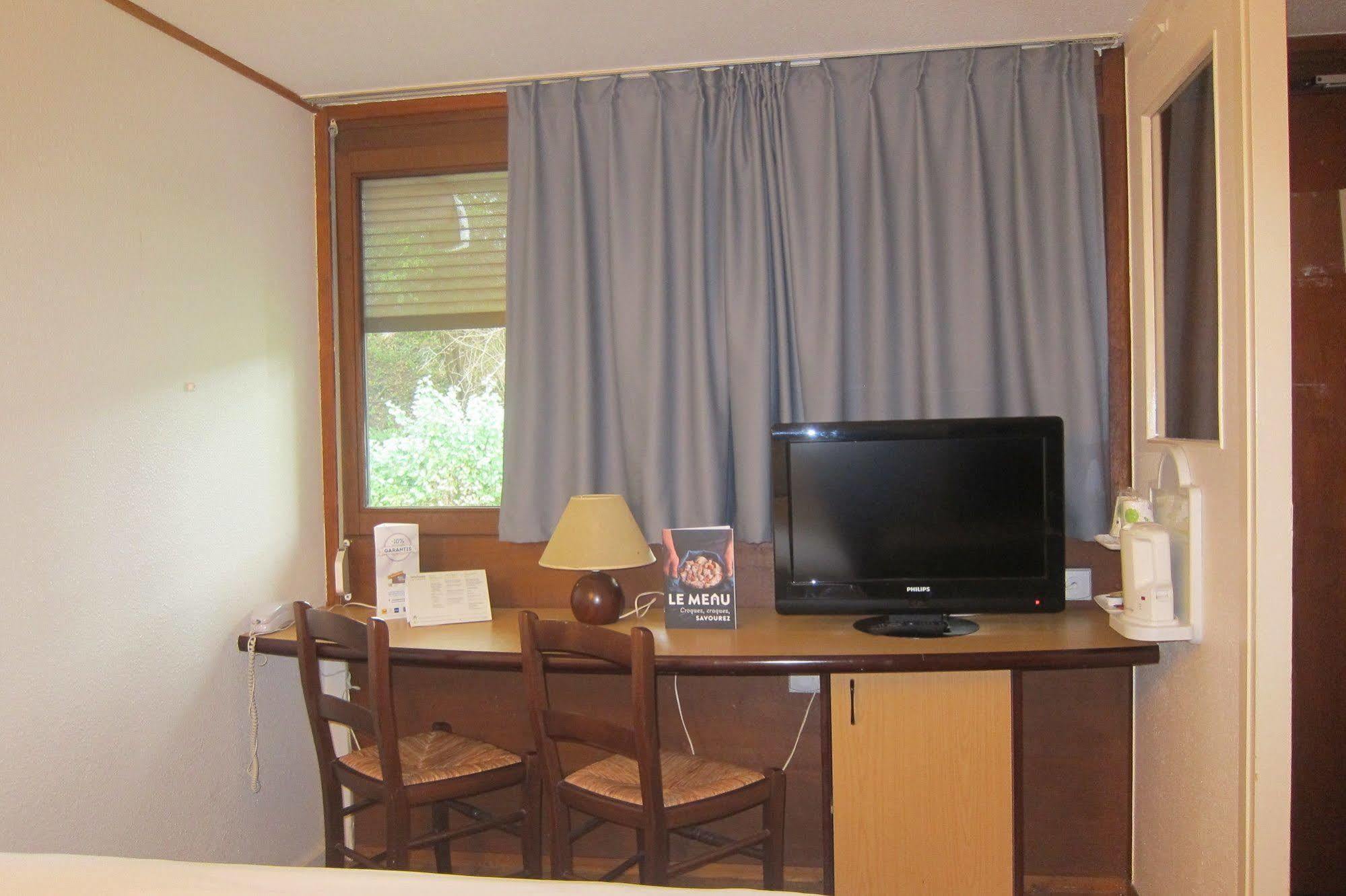 Campanile Clermont-ferrand ~ 3*